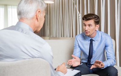 С какой целью проводится реабилитация алкоголиков - Квинмед